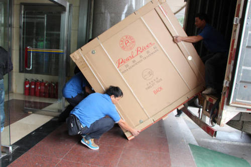 措勤钢琴贵重工艺品无忧运